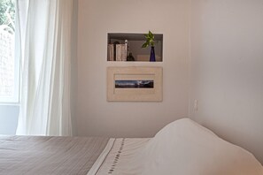1 bedroom, in-room safe, iron/ironing board, travel cot