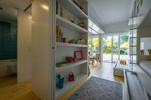 4 camere, ferro/asse da stiro, Wi-Fi gratuito, lenzuola