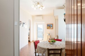 Dining - Landscape below apartment (Corniglia)