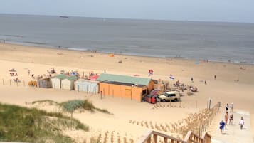 Beach nearby, beach towels