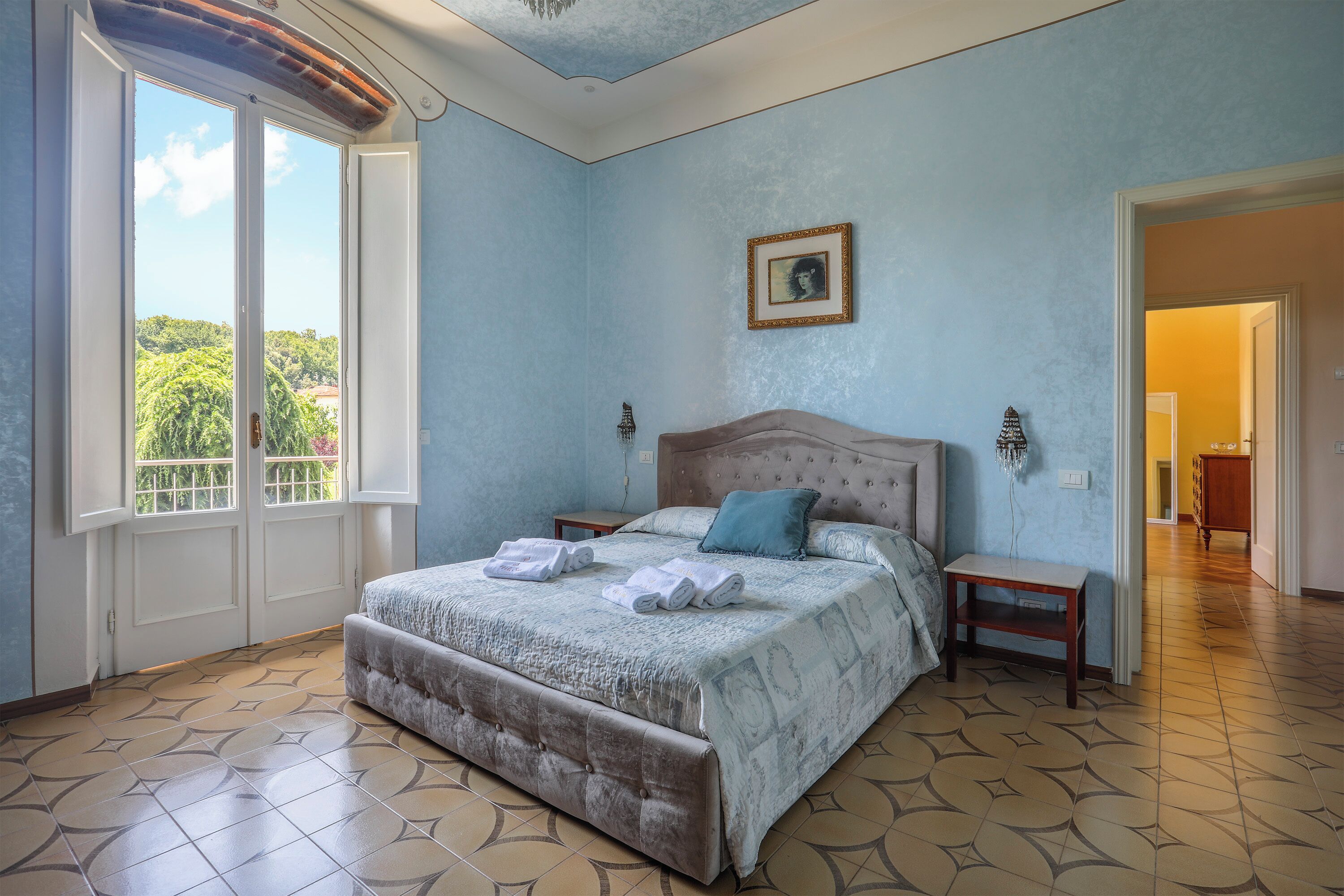 4 bedrooms, iron/ironing board, travel crib, free WiFi