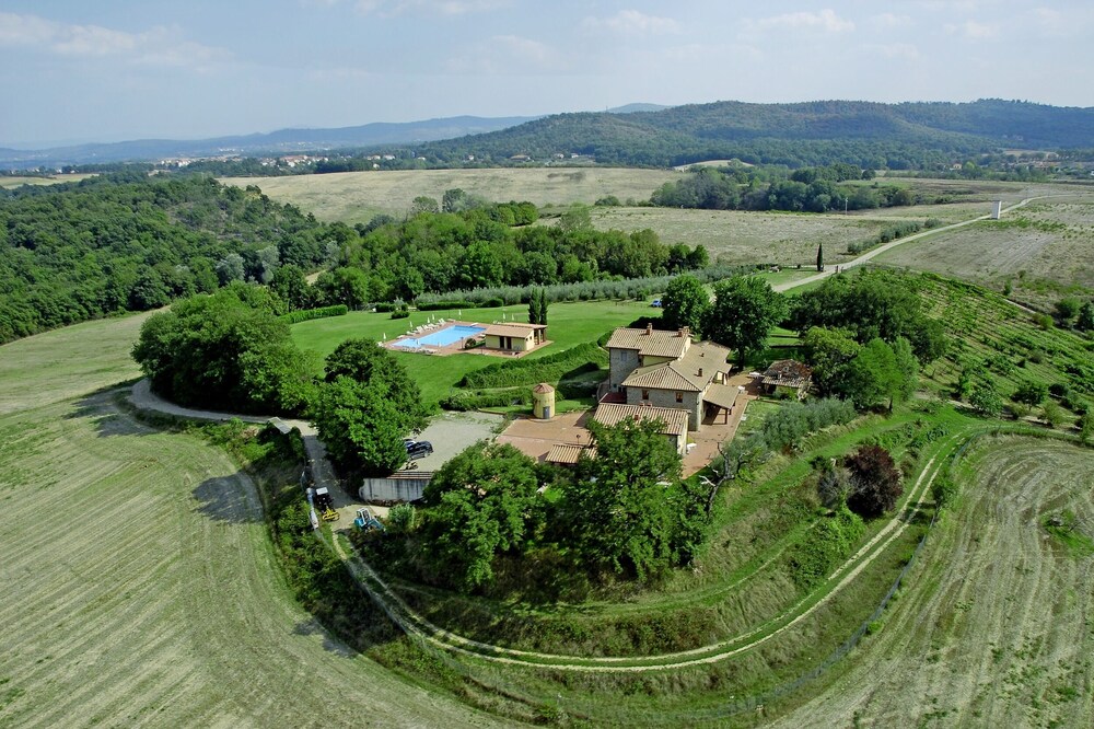 Agritourism Il Palazzo Casa Chianti