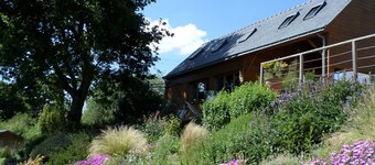 Pontefract: rock of the house near the Brière