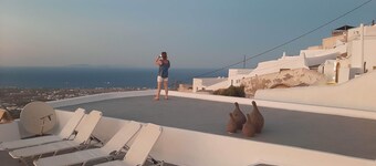 Spiti Stelios Restored Traditional House with Breathtaking Sunset Views