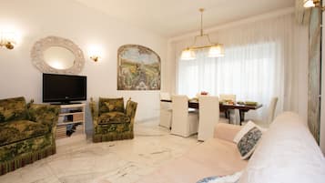 Smart TV, books, offices