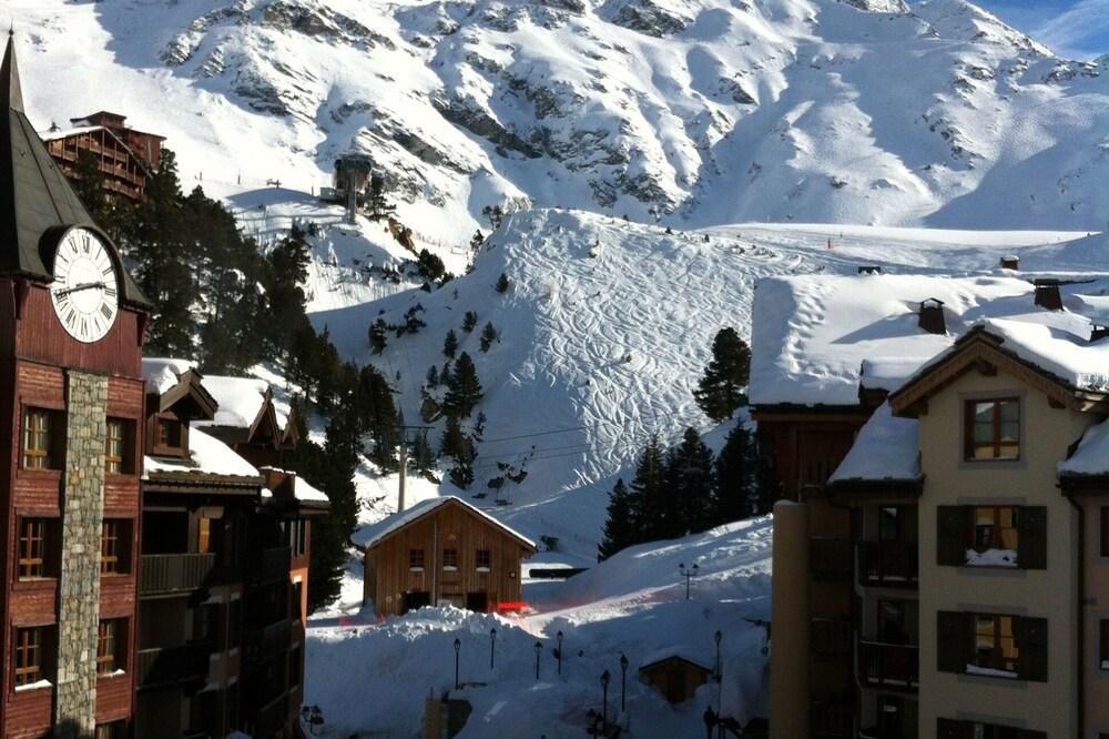 Le bijou du village (the jewel of the village)