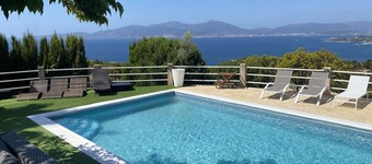 Hervorragende Villa mit 180-Grad-Blick auf den Golf von Ajaccio und die Sanguinaires