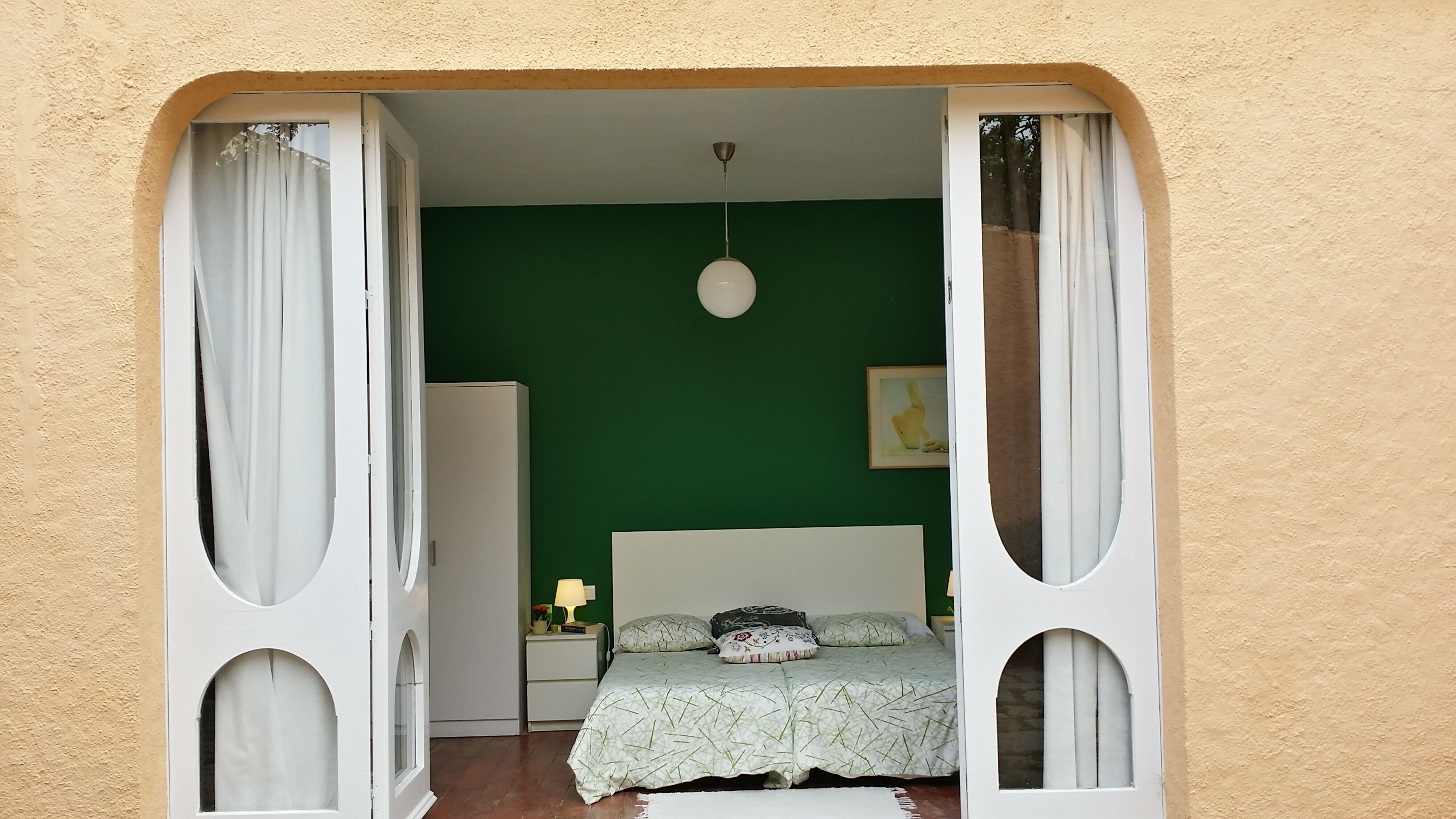 Unique house with garden at 45 meters  from the sand beach of la Fosca. 