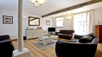 Smart TV, DVD player