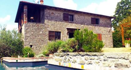 Casa Quintilio, wo Eleganz und Rustikalität harmonisch verschmelzen