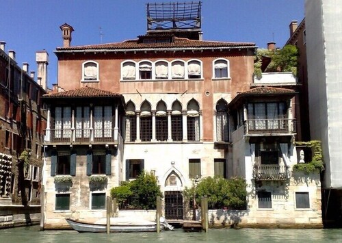 Lovely and quite apartment with garden in the heart of Venice