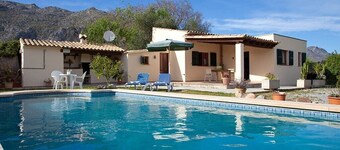 Villa paisible rénovée à 500 mètres du village de Pollensa ET WIFI GRATUIT