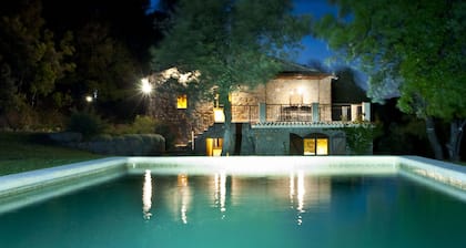 PISCINA PRIVADA , WIFI GRATUITO, IDEAL PARA FAMILIAS, ANIMALES, NATURALEZA