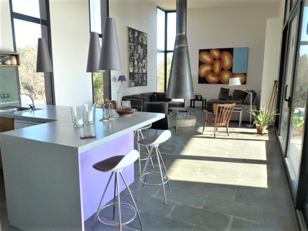 Spectacular villa with pool and impressive views in lush nature close to Madrid