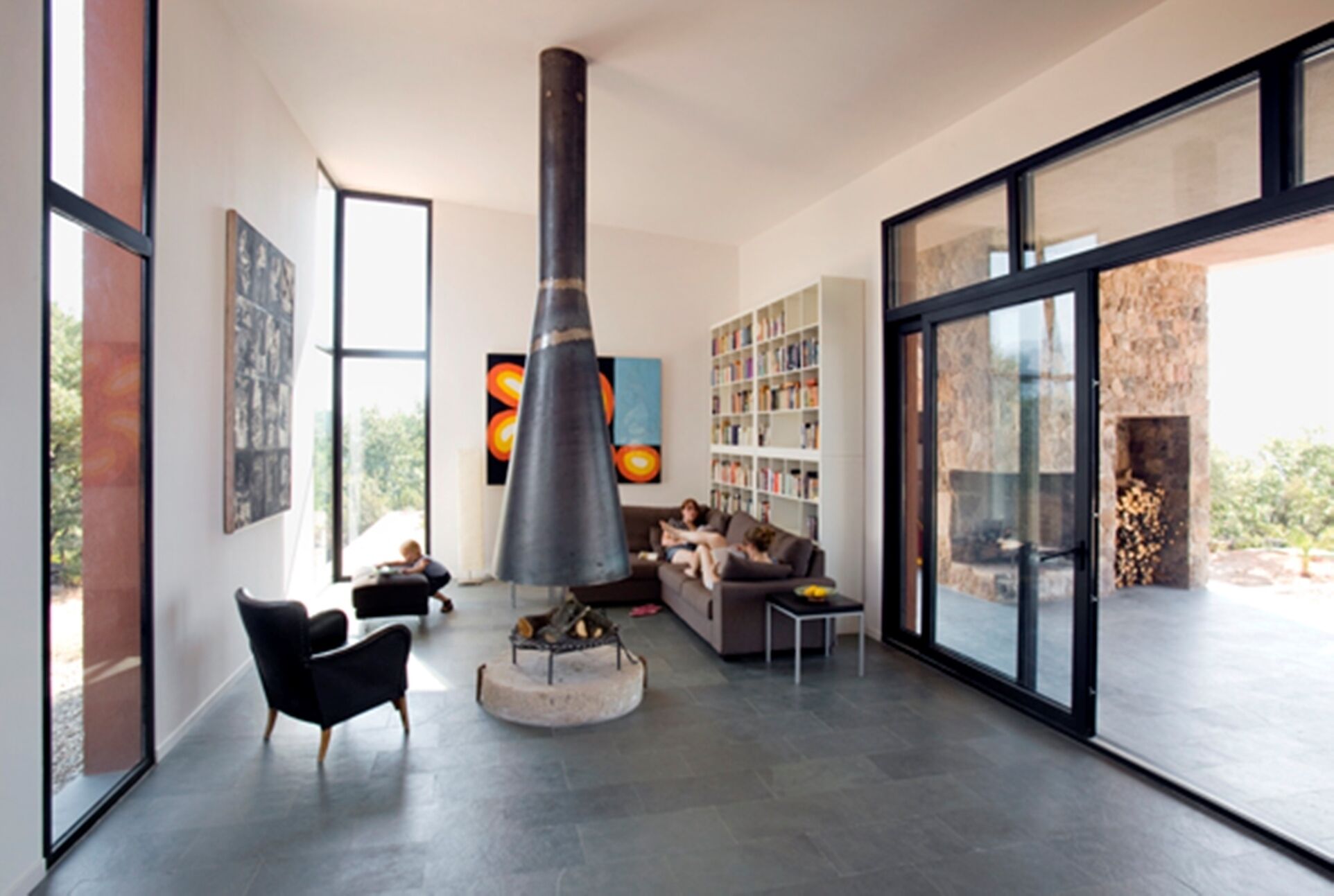 Spectacular villa with pool and impressive views in lush nature close to Madrid