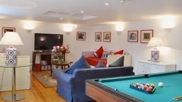 TV connectée, cheminée