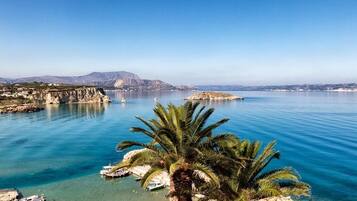 Una playa cerca, toallas de playa