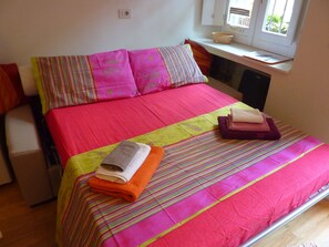 1 bedroom, in-room safe, iron/ironing board, Internet