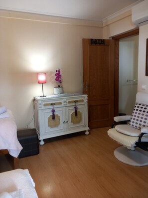 Interior - House well located in the historic center of Faro (Faro)