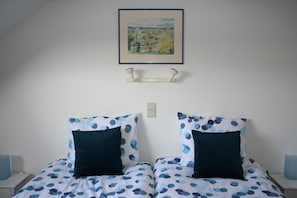 4 habitaciones, tabla de planchar con plancha y wifi gratis 