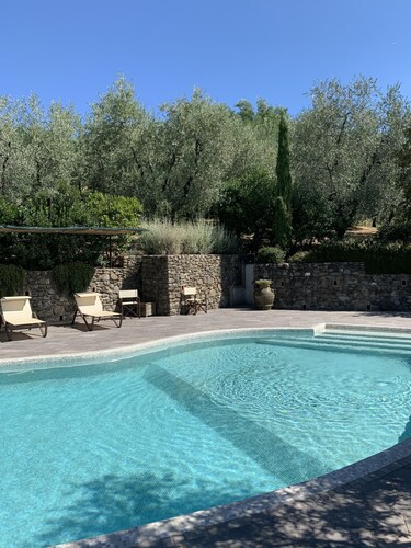 Stylish 1-Bedroom Apartment in olive grove with Pool Near Pistoia and Florence