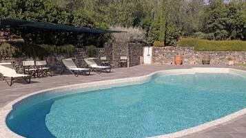 Piscina all'aperto
