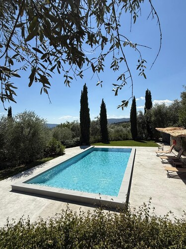 Stylish 1-Bedroom Apartment in olive grove with Pool Near Pistoia and Florence