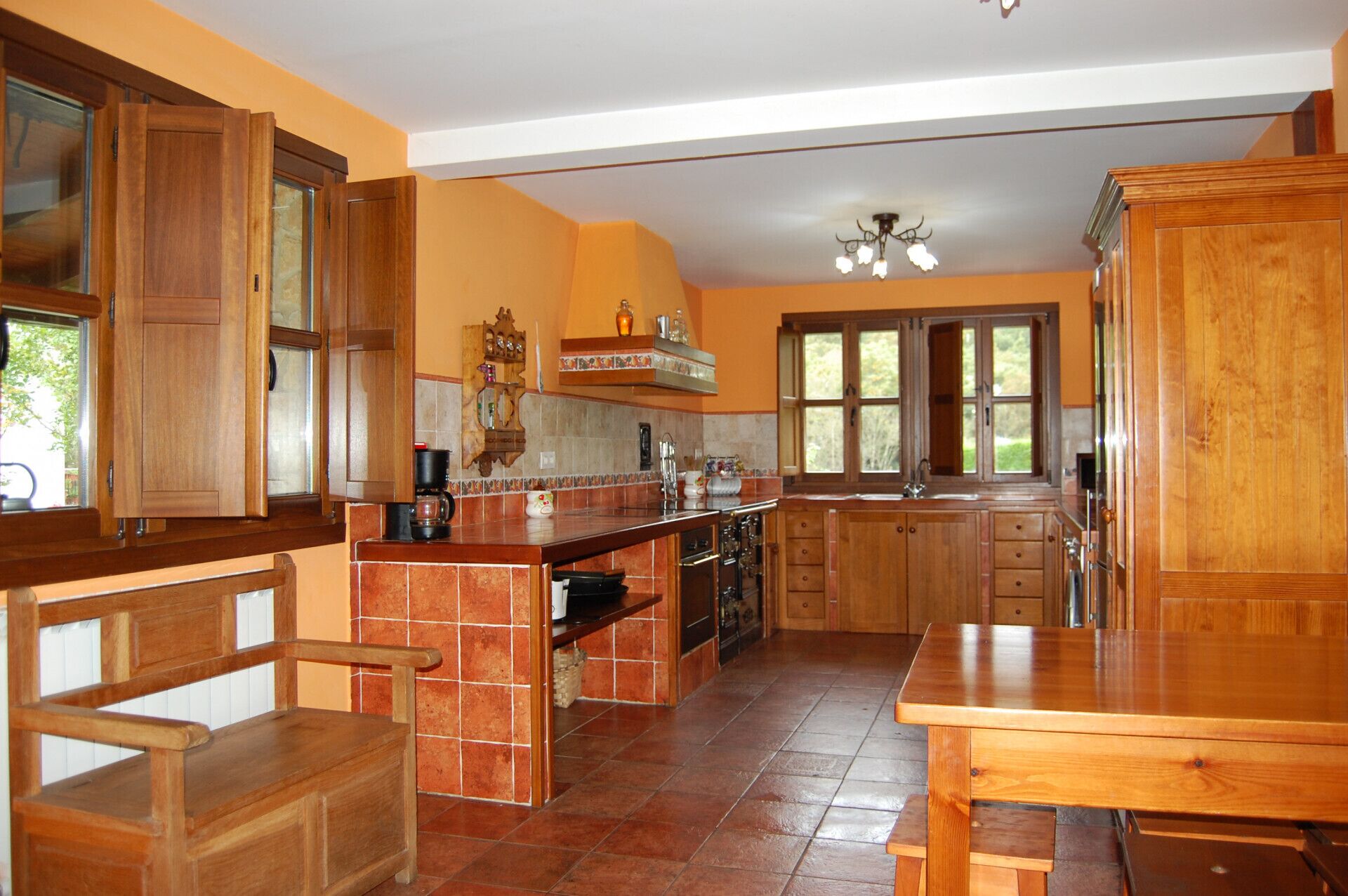 Gran Casa de Aldea La Llosa en Noriega.