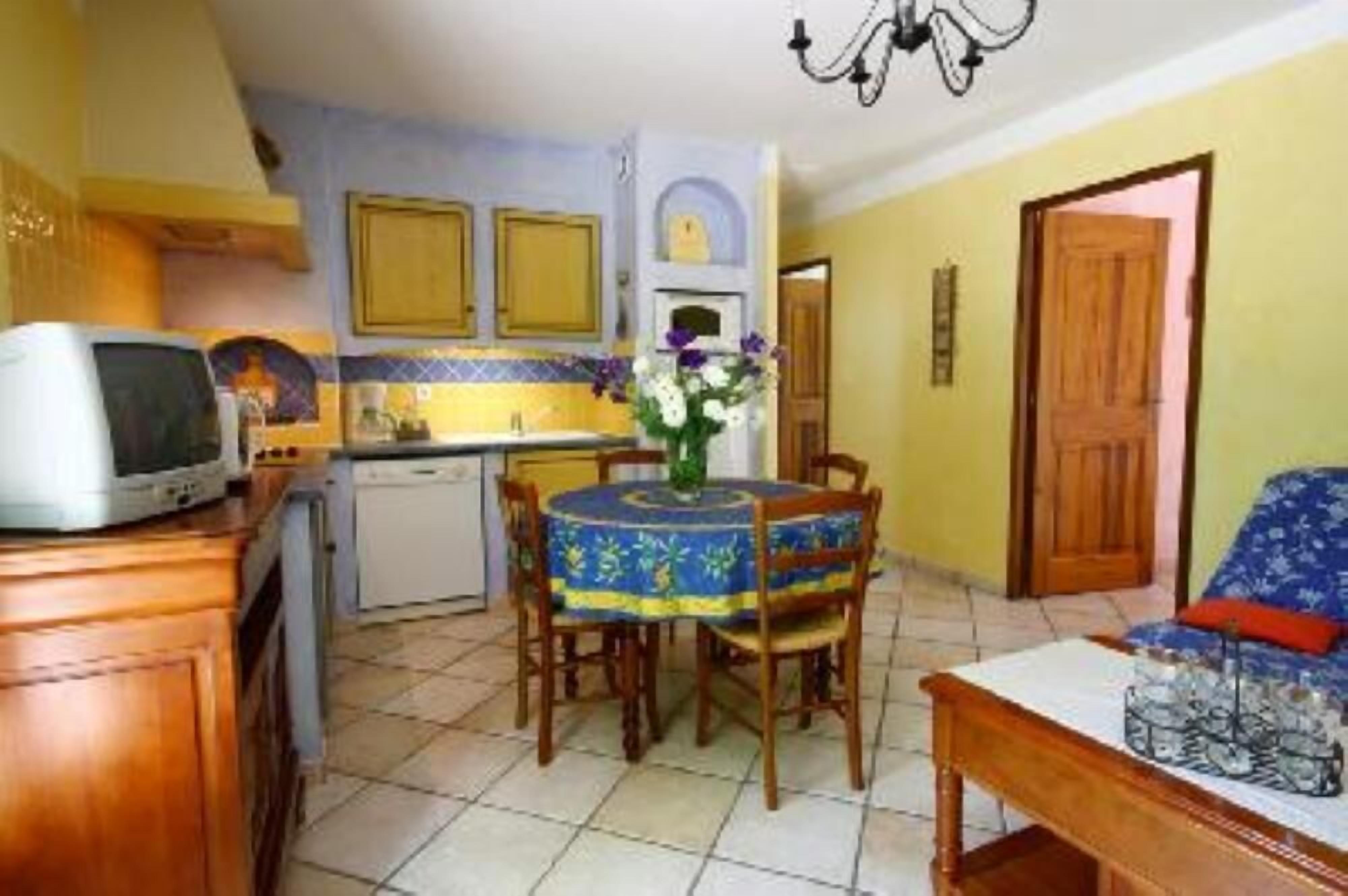 Apartment/ flat - Pernes les fontaines