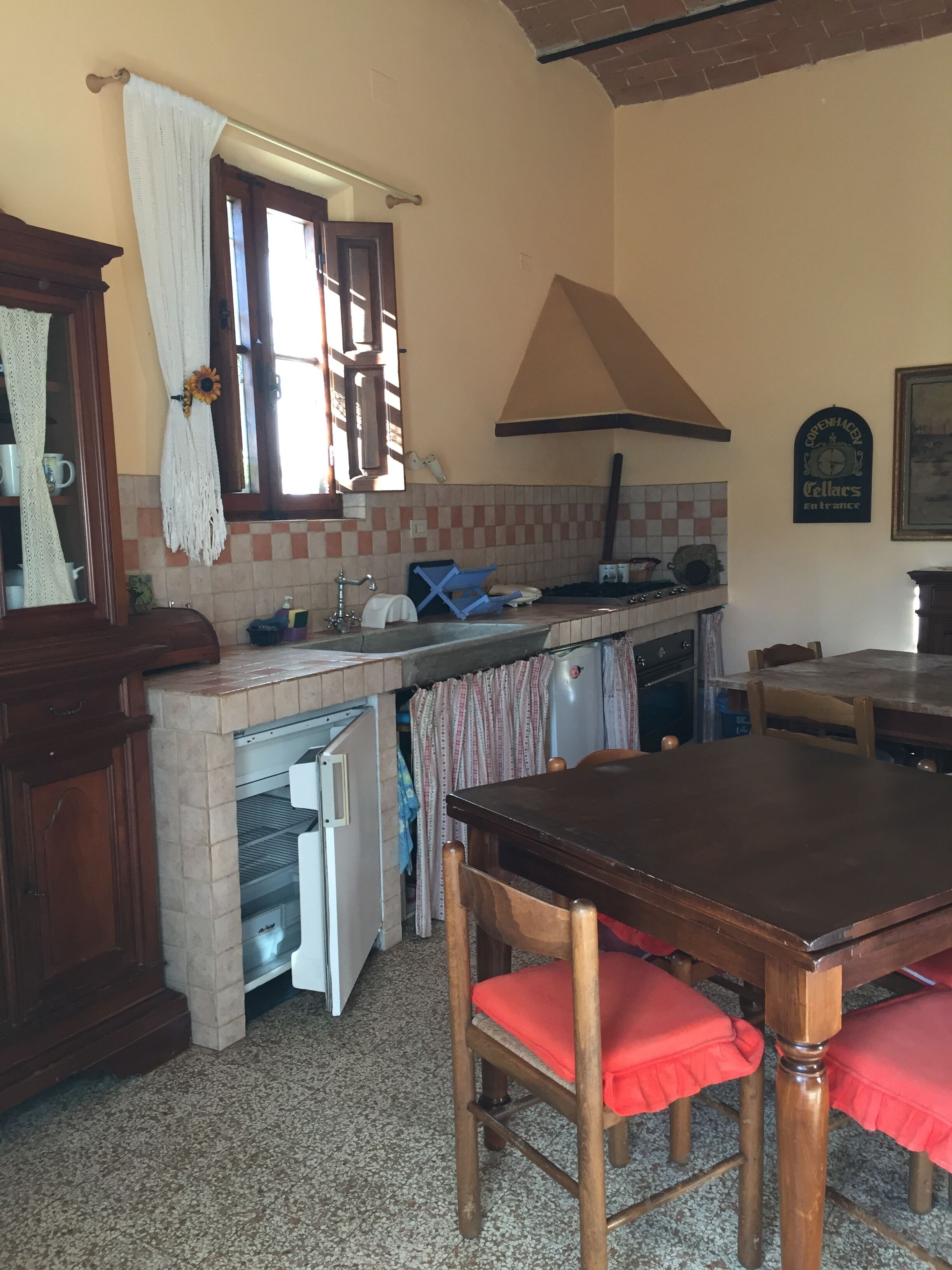 Portion of a typical Tuscan farmhouse with swimming pool and garden 20 minutes from the sea.