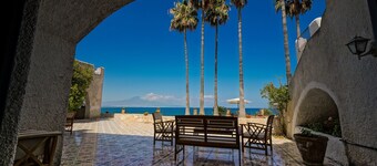 Enchanting Villa, with private pool and enchanting views of Etna Vulcano