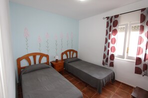 2 bedrooms, iron/ironing board