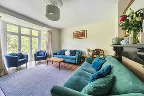 Smart-TV, peis, videospill og DVD-spiller