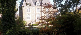 Charming one bed gite beside canal and lovely old Village in beautiful area