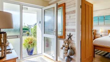 2 slaapkamers, een strijkplank/strijkijzer, gratis wifi, beddengoed