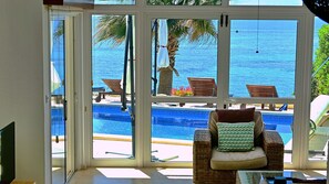 Interior - Villa Castania (Coral Bay)