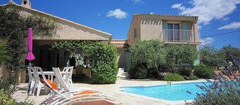 Beautiful Provencal Villa, Private Pool, Amazing Views, Sleeps 6-10, AC, WiFi
