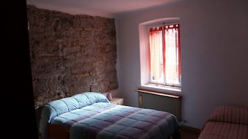 2 Schlafzimmer, Bügeleisen/Bügelbrett, Bettwäsche