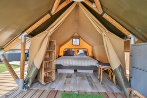 2 slaapkamers, een strijkplank/strijkijzer, wifi, beddengoed