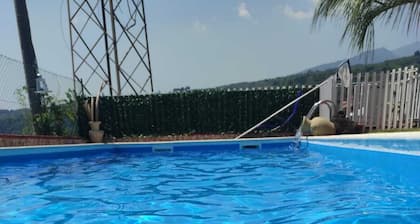 apartamento en villa con piscina