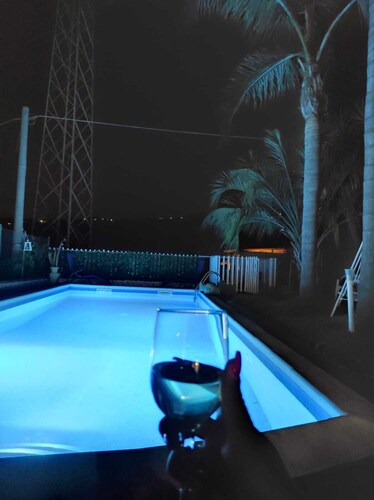 apartment in villa with swimming pool 