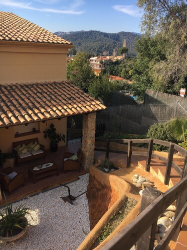 HOUSE IN SANTA SUSANA / GROUND FLOOR WITH POOL, BARBECUE AND CHILL OUT