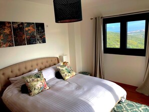 5 bedrooms, iron/ironing board, travel crib, WiFi