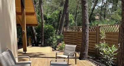 Maison de vacances proche de la plage piscine parking privé