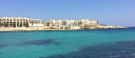 Beach nearby, sun-loungers, beach towels