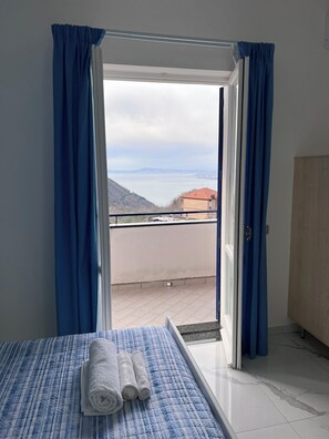 3 chambres, accĂšs Internet, draps fournis