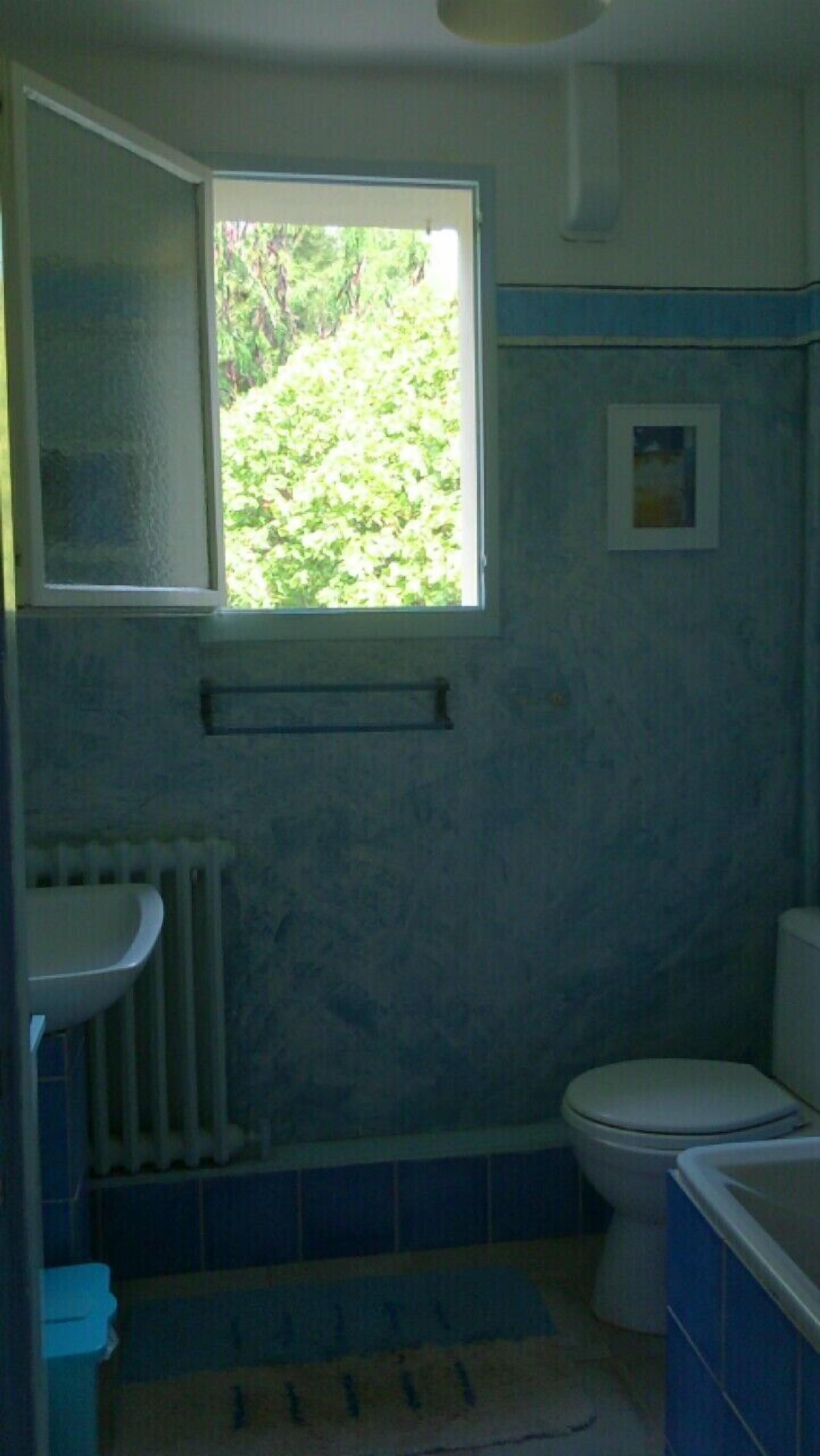 Maison avec jardin et piscine privée 3 chambres une salle de bains