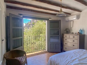 3 chambres, fer et planche à repasser, lit parapluie, Wi-Fi gratuit