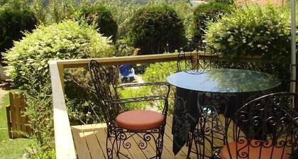 Private heated pool, open view, 5 min. to beaches & Sintra, walk to shop & cafes