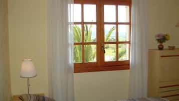 1 chambre, fer et planche Ă repasser, lit parapluie, Wi-Fi gratuit